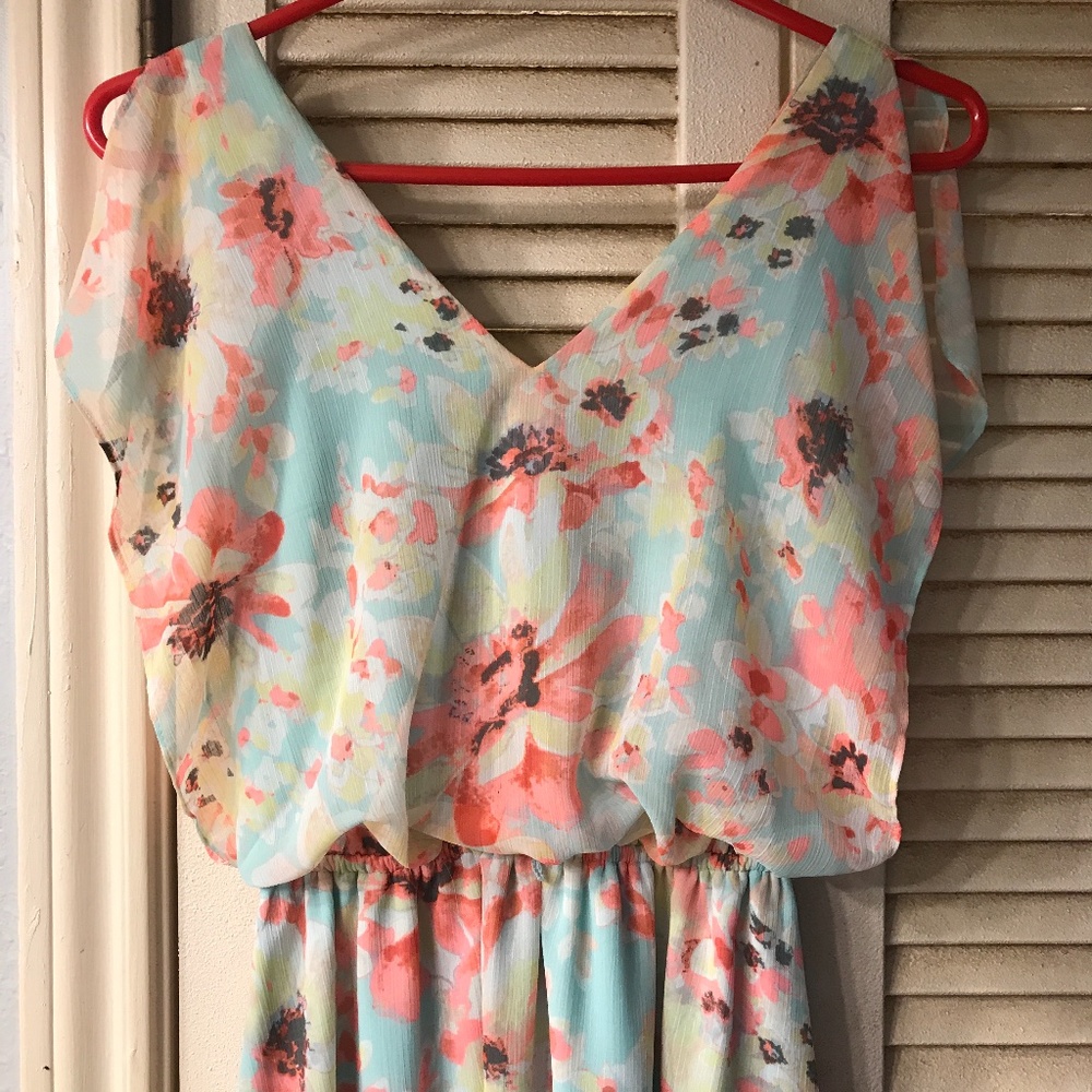 Candie’s dress